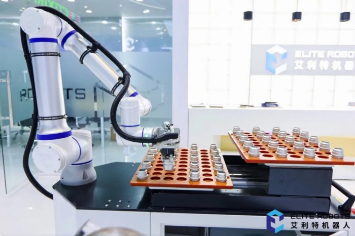 AG庄闲协作机器人